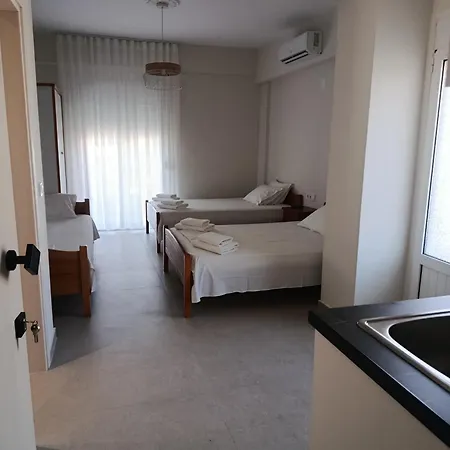 Polistilo Spiti 아파트 폴리크로노